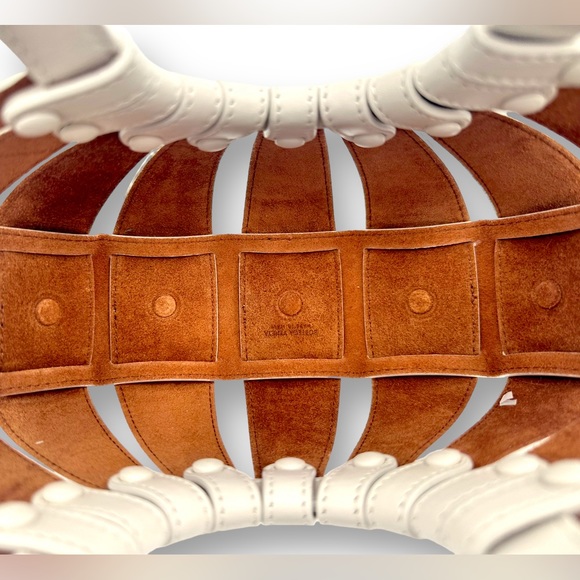 Bottega Veneta The Shell 2Way crossbody Tote Bag New w Dustbag and COA - Picture 9 of 9